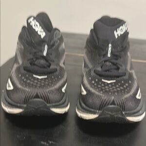 HOKA CLIFTON 9  Running Shoe. Mens US 10.5.     1127895 BWHT.   (2025)